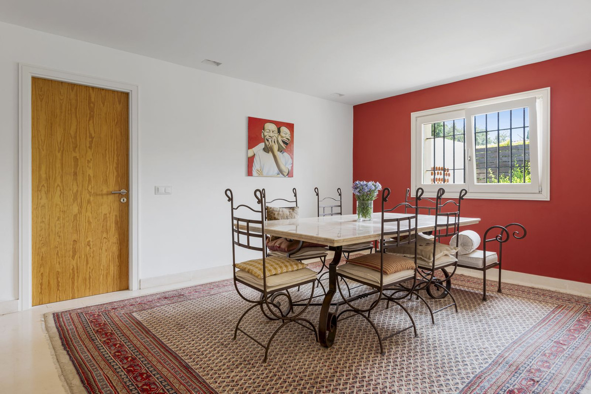 Se vende Villa - Chalet de 7 dormitorios en Costa Del Sol, Cadiz, España