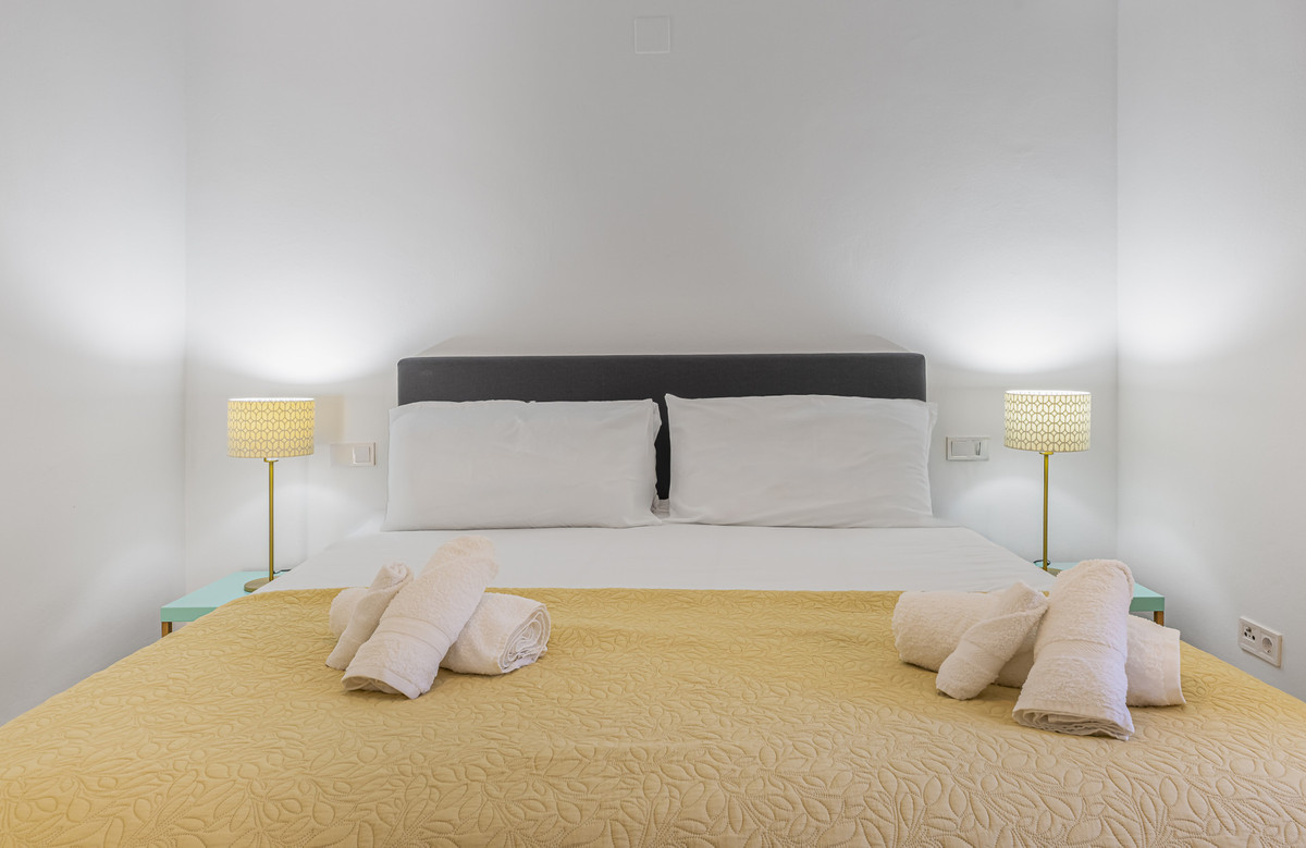 1 Bed Apartment for sale in The Golden Mile Costa Del Sol, Málaga, Spain