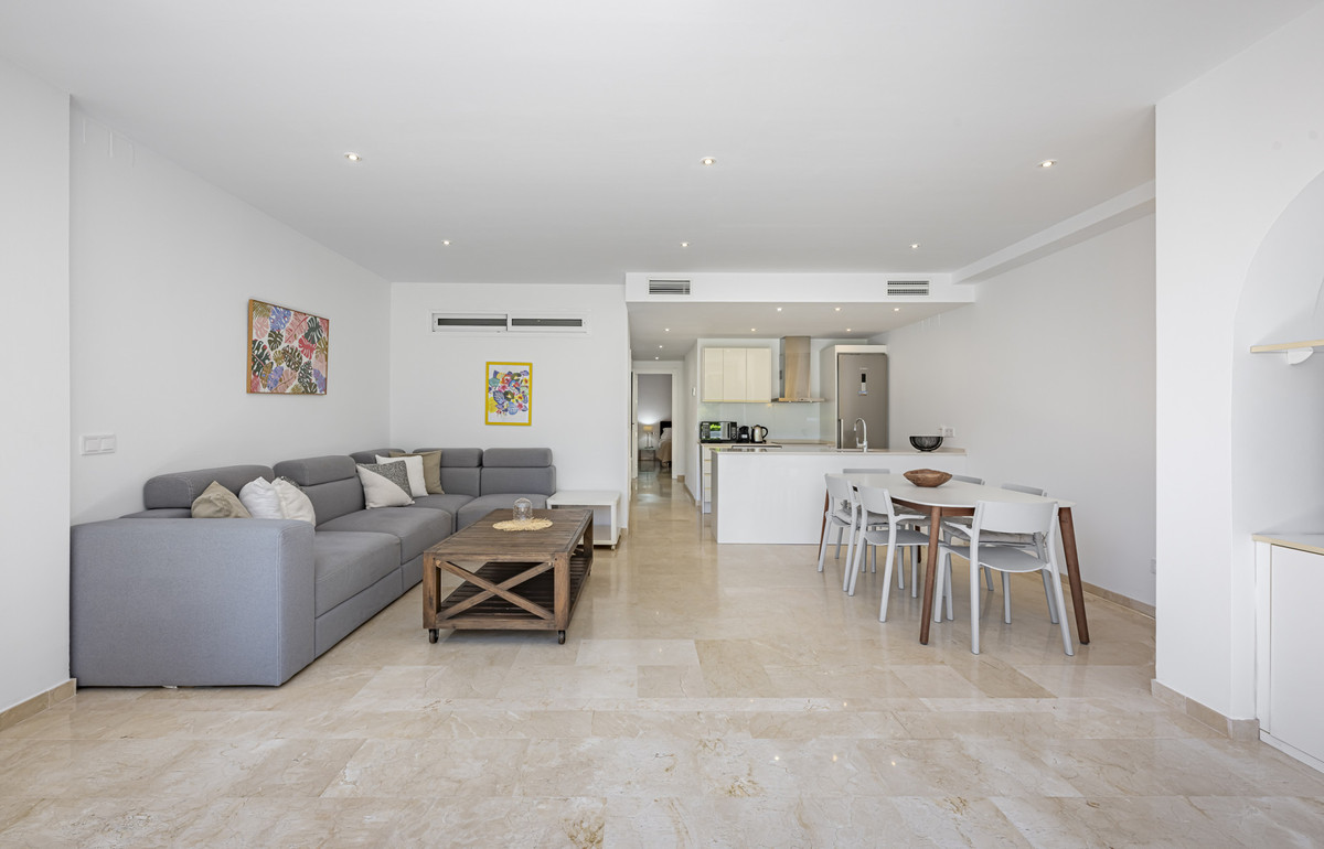 1 Bed Apartment for sale in The Golden Mile Costa Del Sol, Málaga, Spain