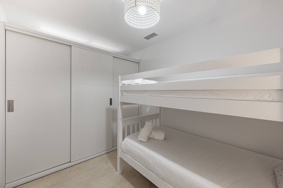 1 Bed Apartment for sale in The Golden Mile Costa Del Sol, Málaga, Spain