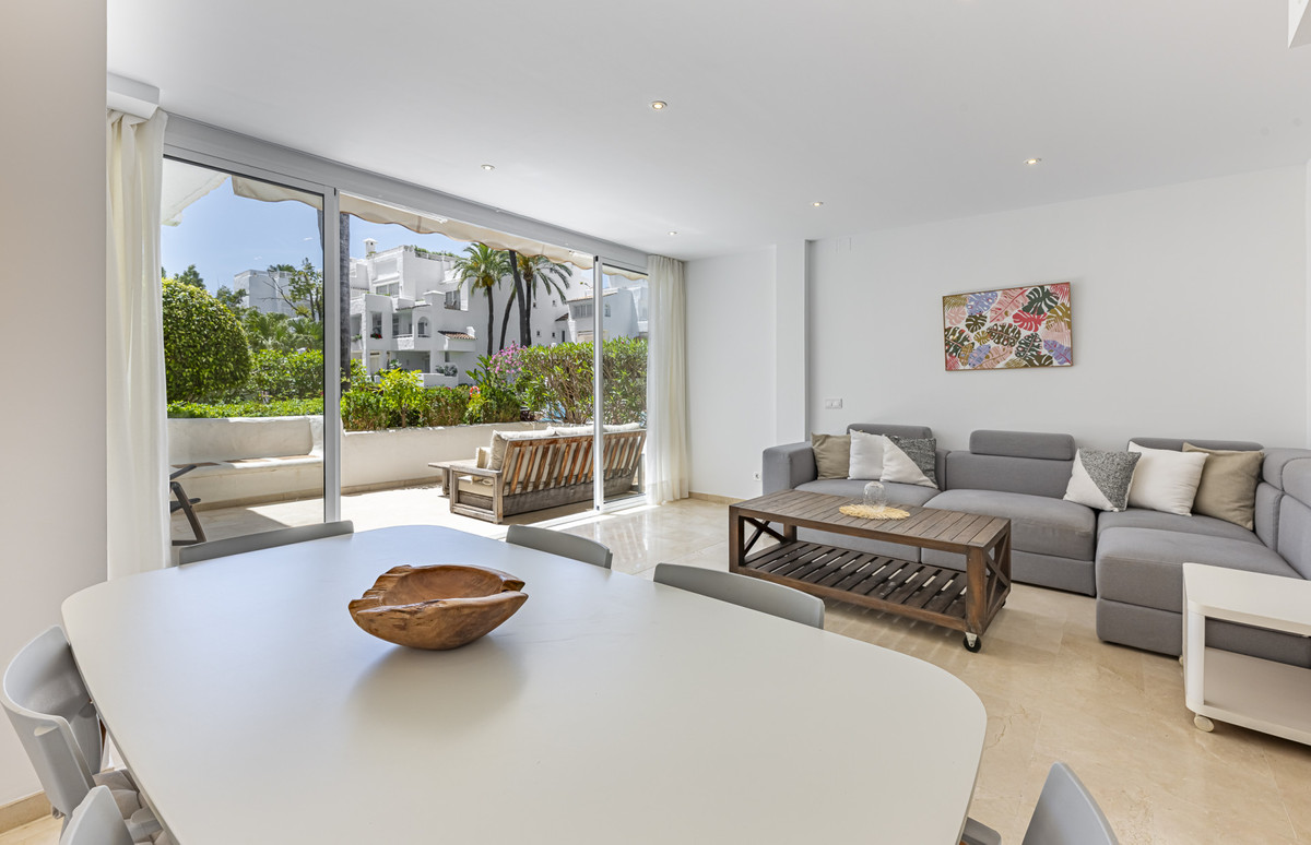 1 Bed Apartment for sale in The Golden Mile Costa Del Sol, Málaga, Spain