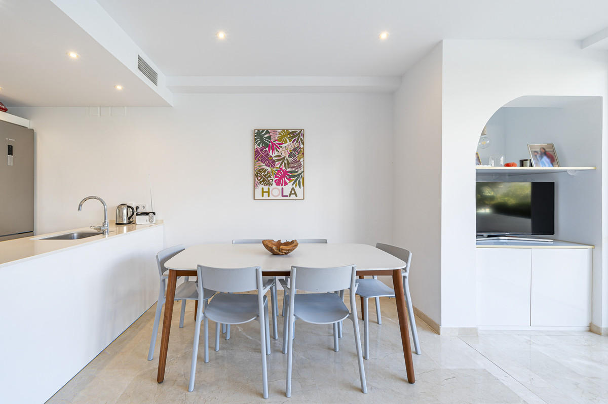 1 Bed Apartment for sale in The Golden Mile Costa Del Sol, Málaga, Spain