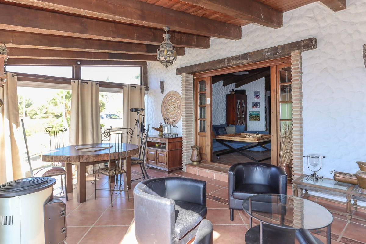 4 Bed Townhouse for sale in Alozaina Costa Del Sol, Málaga, Spain
