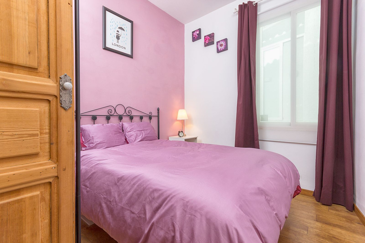 Se vende Apartamento Planta Media de 2 dormitorios en Costa Del Sol, Málaga, España