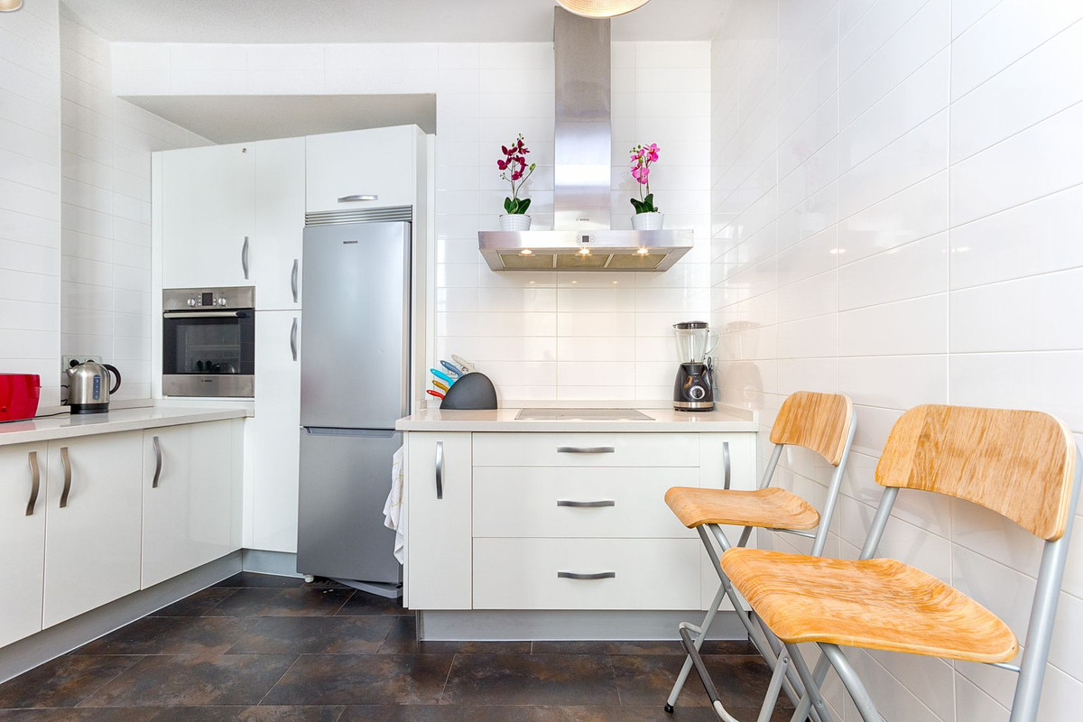 Se vende Apartamento Planta Media de 2 dormitorios en Costa Del Sol, Málaga, España