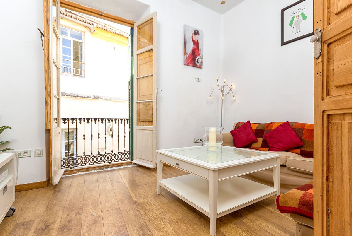 Se vende Apartamento Planta Media de 2 dormitorios en Costa Del Sol, Málaga, España
