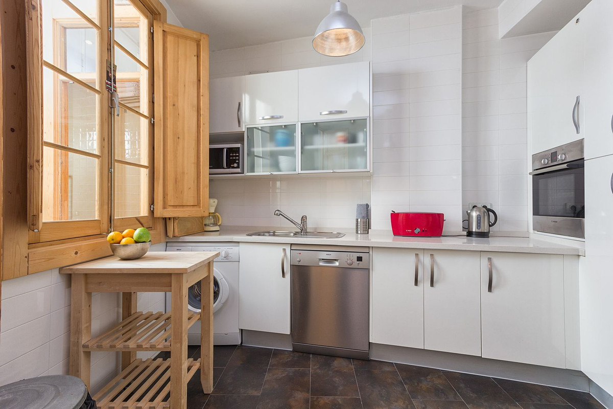 Se vende Apartamento Planta Media de 2 dormitorios en Costa Del Sol, Málaga, España
