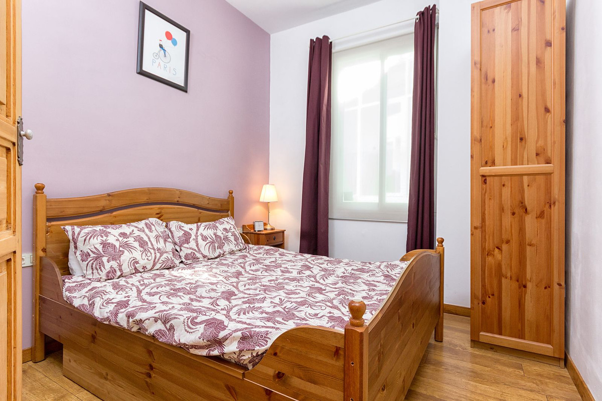 Se vende Apartamento Planta Media de 2 dormitorios en Costa Del Sol, Málaga, España