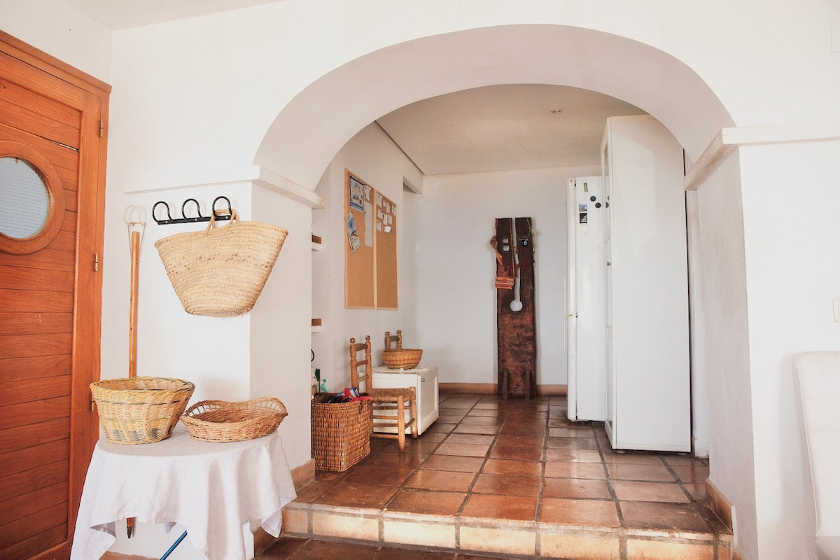 4 Bed Apartment for sale in Moraira Costa Blanca, Alicante, Spain