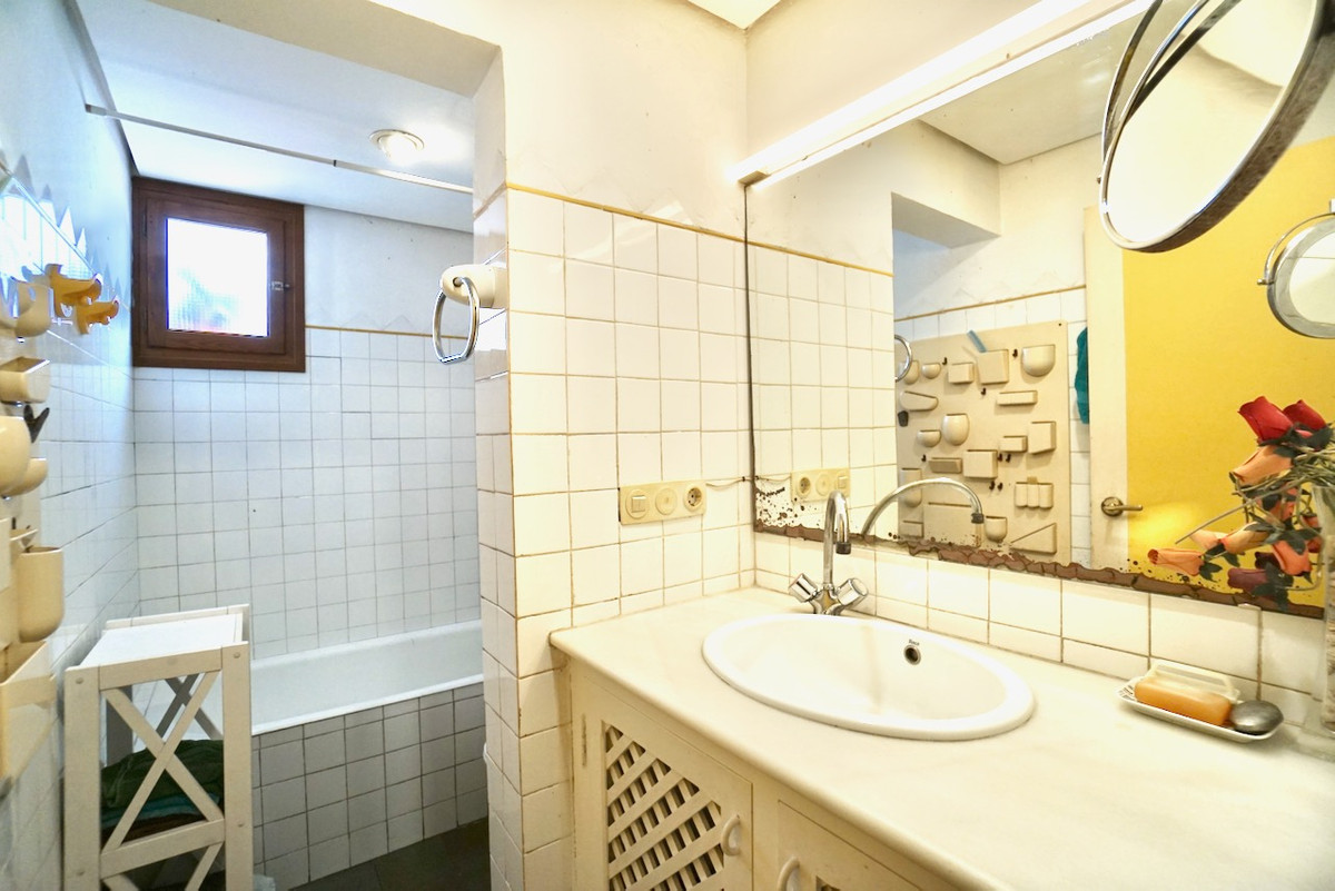 4 Bed Apartment for sale in Moraira Costa Blanca, Alicante, Spain