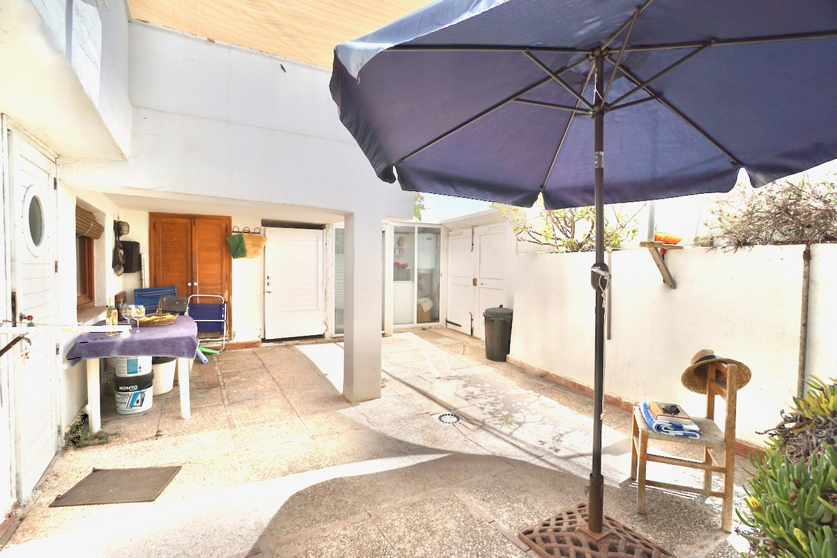 4 Bed Apartment for sale in Moraira Costa Blanca, Alicante, Spain