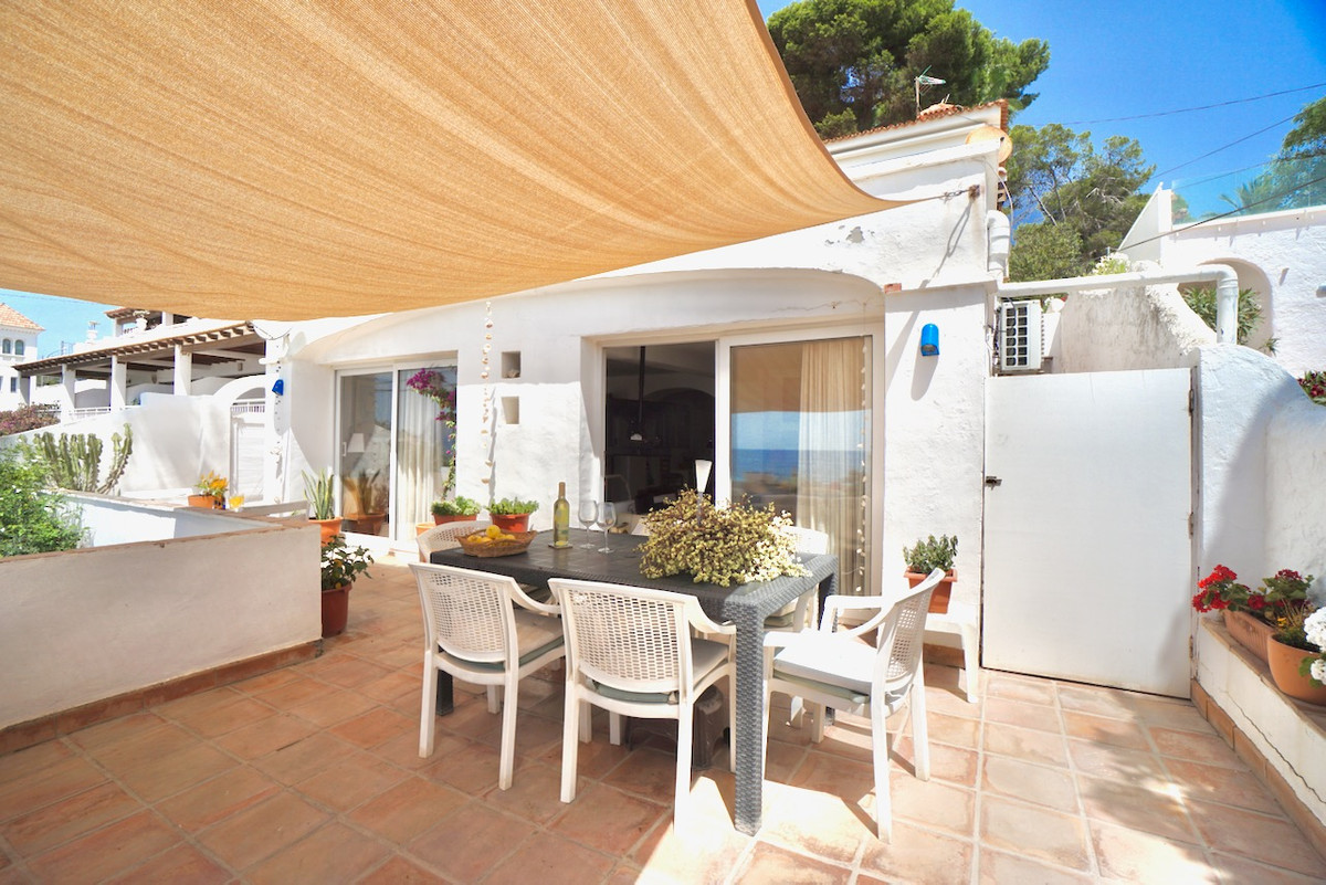 4 Bed Apartment for sale in Moraira Costa Blanca, Alicante, Spain
