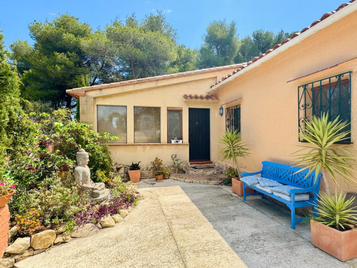 Se vende Finca - Cortijo de 4 dormitorios en Costa Blanca, Alicante, España