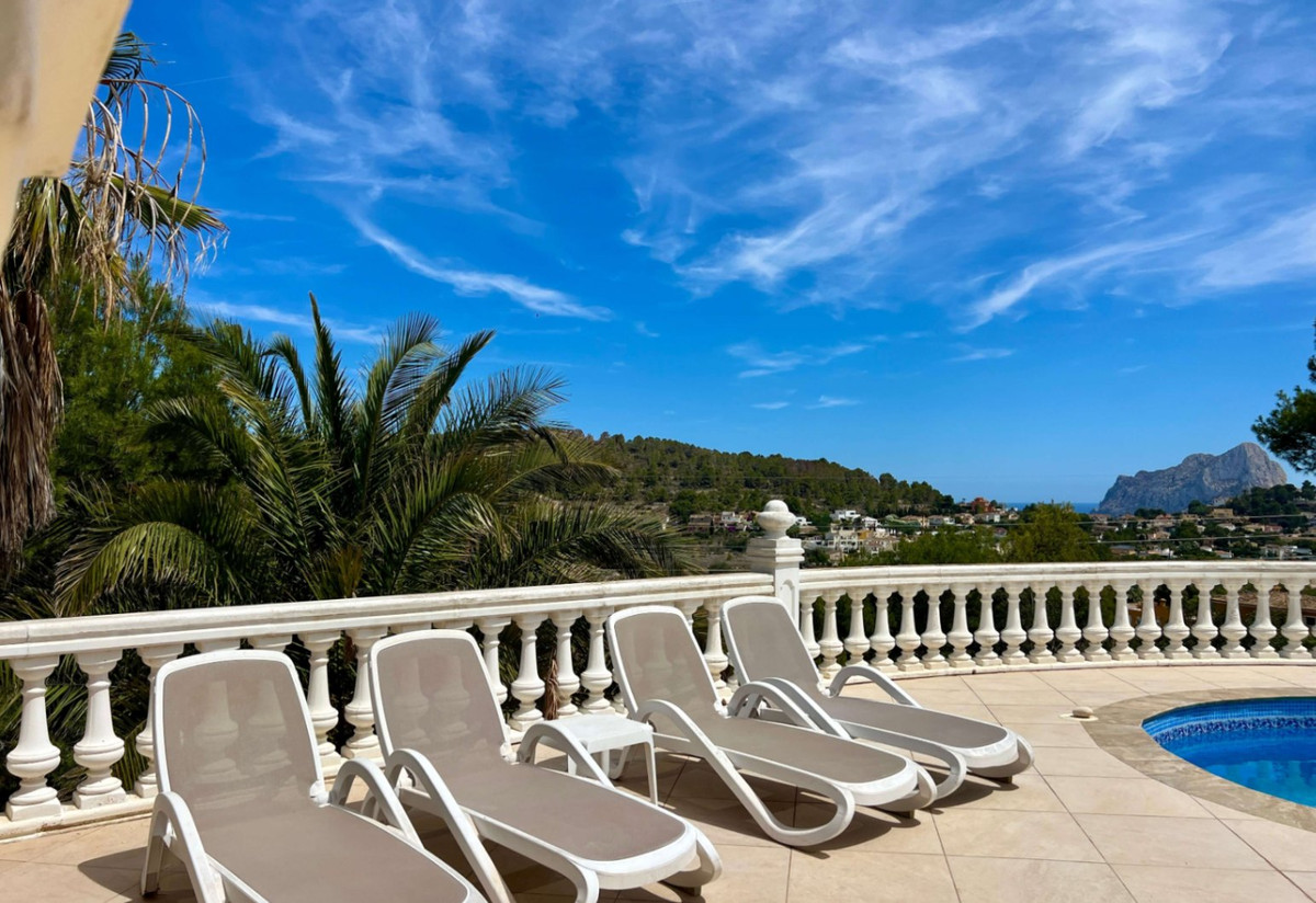 4 Bed Townhouse for sale in Calpe Costa Blanca, Alicante, Spain