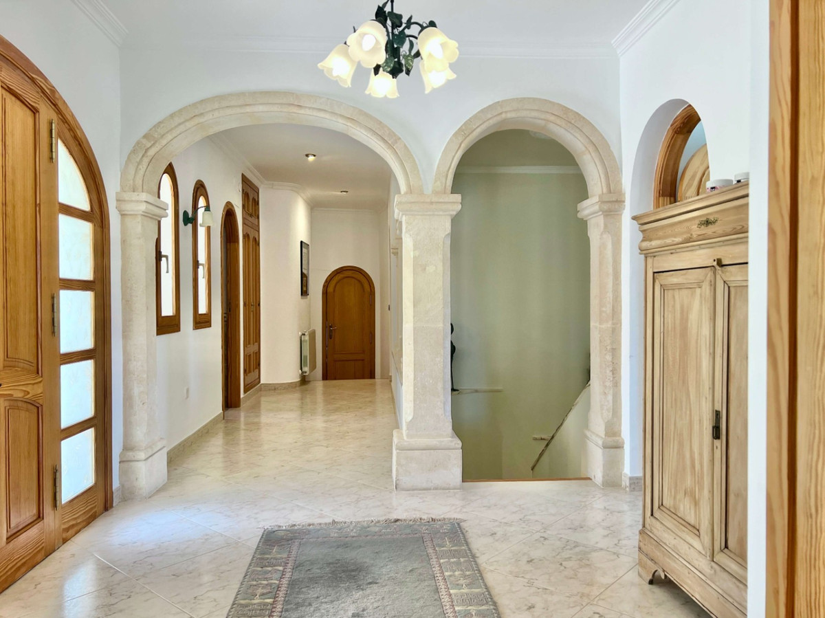 4 Bed Townhouse for sale in Calpe Costa Blanca, Alicante, Spain