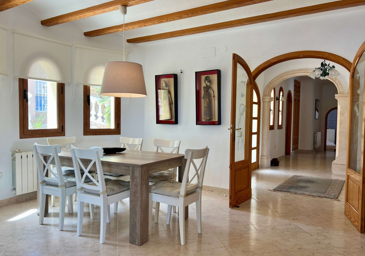 4 Bed Townhouse for sale in Calpe Costa Blanca, Alicante, Spain