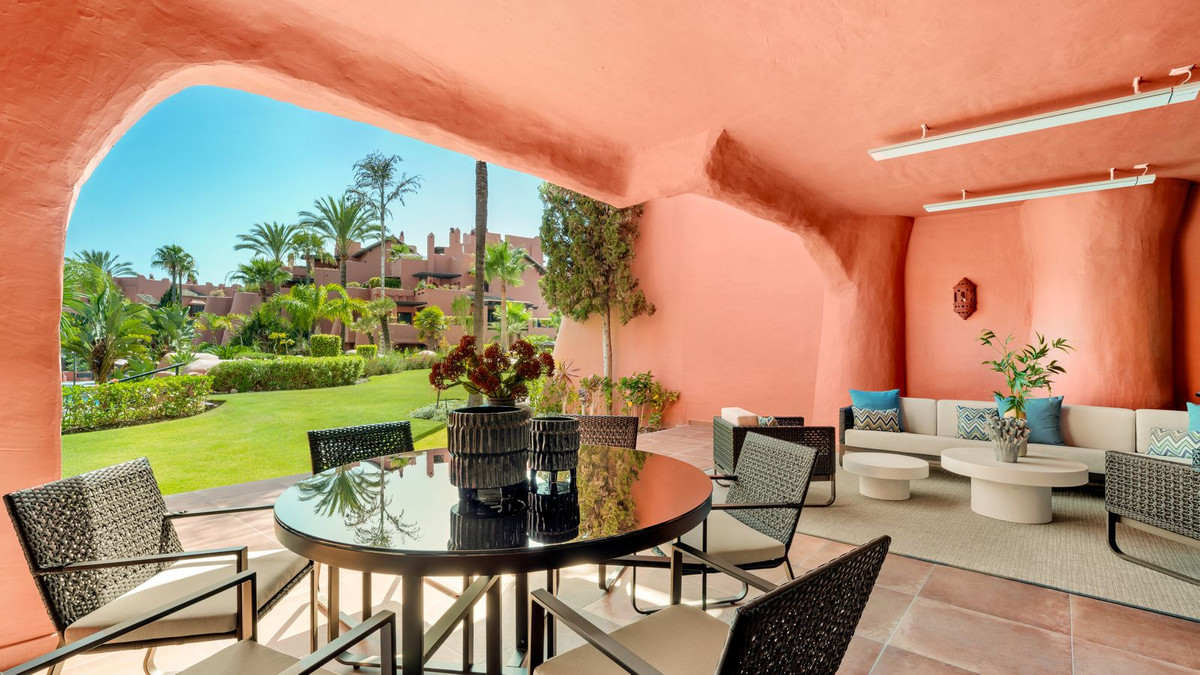 3 Bed Apartment for sale in New Golden Mile Costa Del Sol, Málaga, Spain