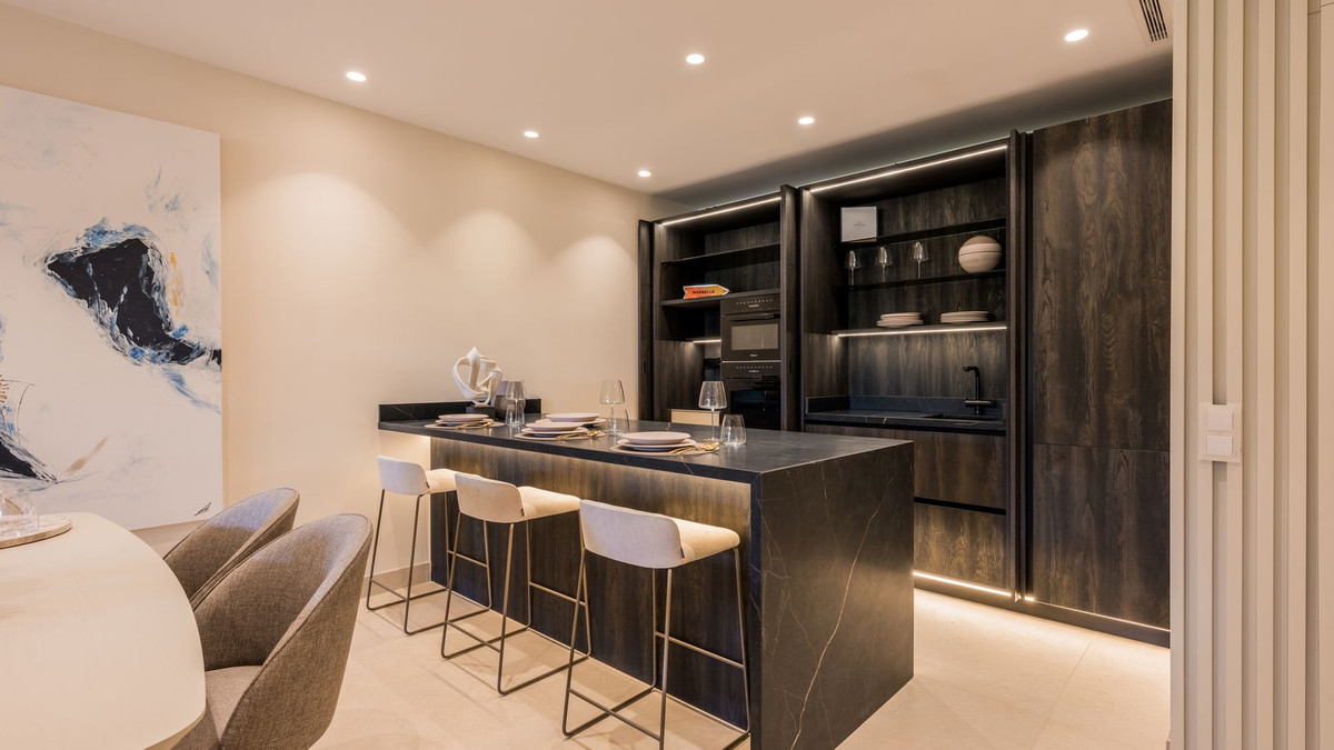 3 Bed Apartment for sale in New Golden Mile Costa Del Sol, Málaga, Spain