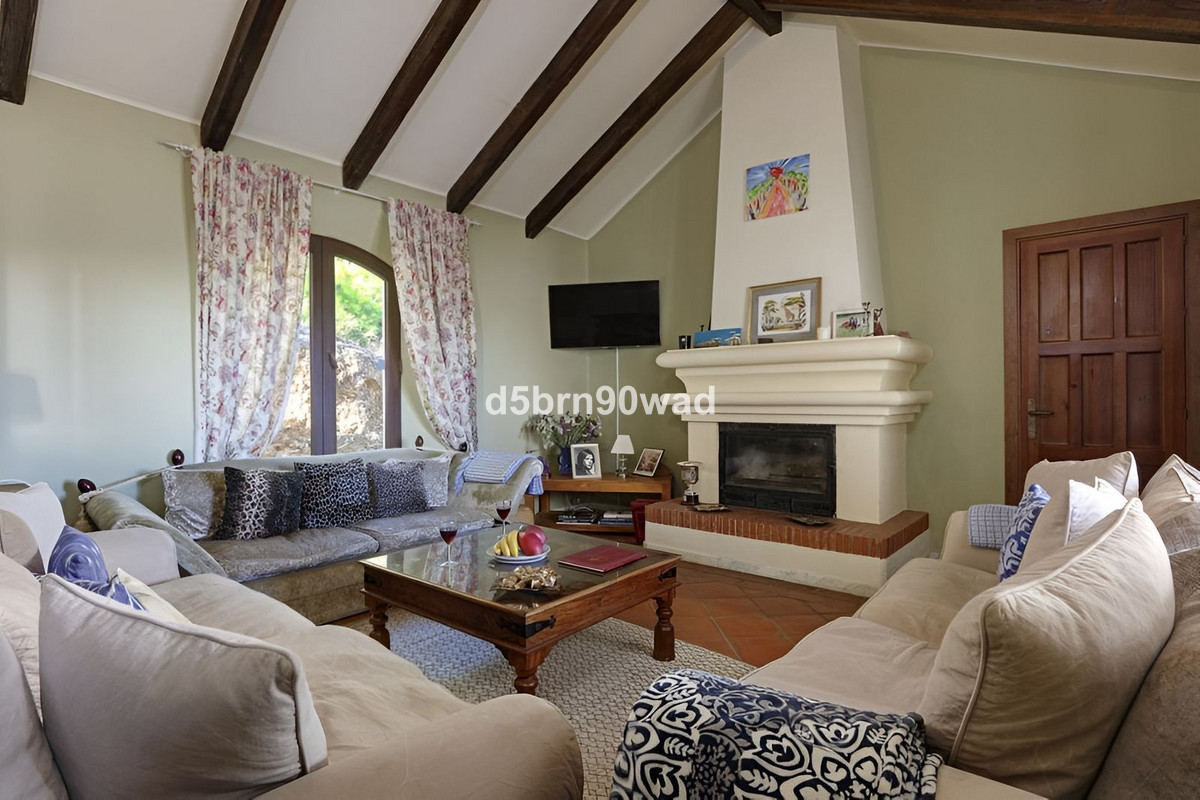 Se vende Villa - Chalet de 4 dormitorios en Costa Del Sol, Málaga, España