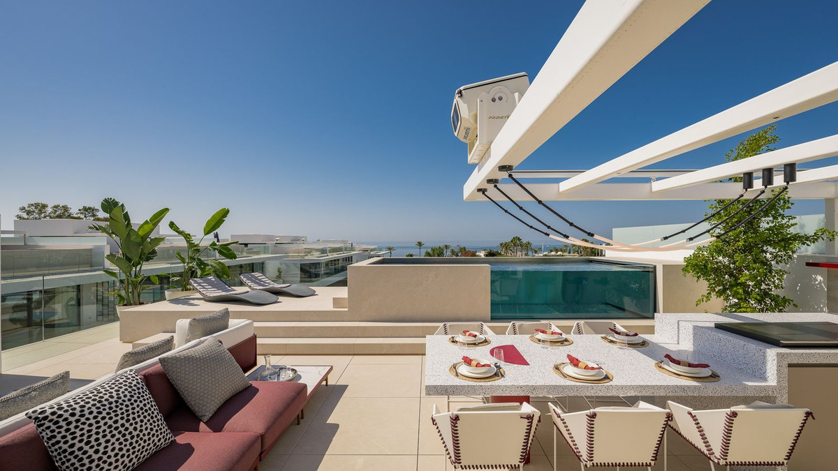 Se vende Pareada de 4 dormitorios en Costa Del Sol, Málaga, España