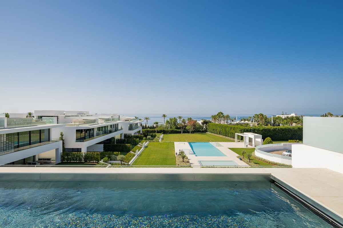Se vende Pareada de 4 dormitorios en Costa Del Sol, Málaga, España
