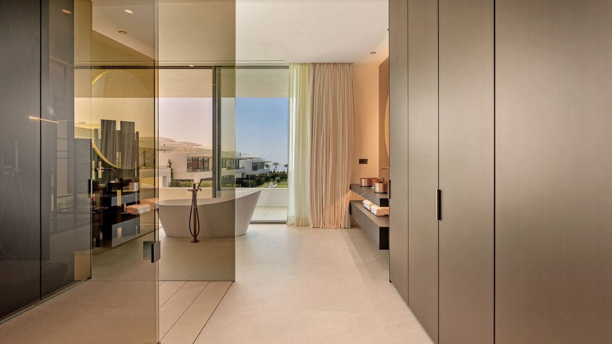 Se vende Pareada de 4 dormitorios en Costa Del Sol, Málaga, España