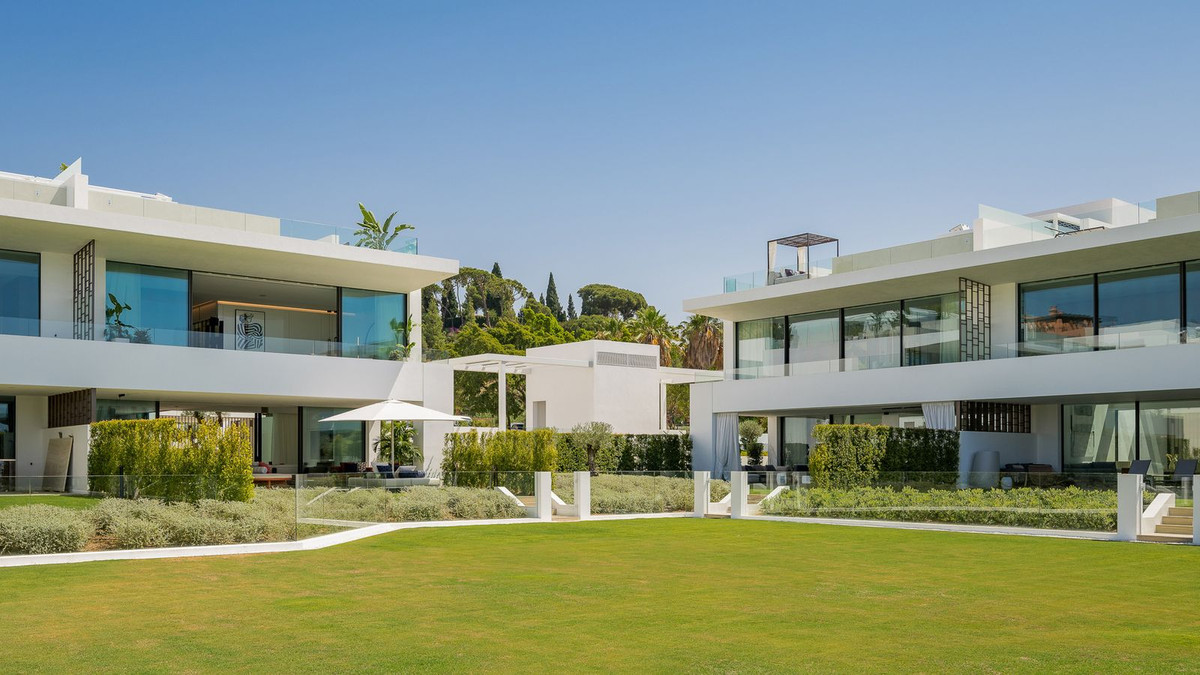 Se vende Pareada de 4 dormitorios en Costa Del Sol, Málaga, España