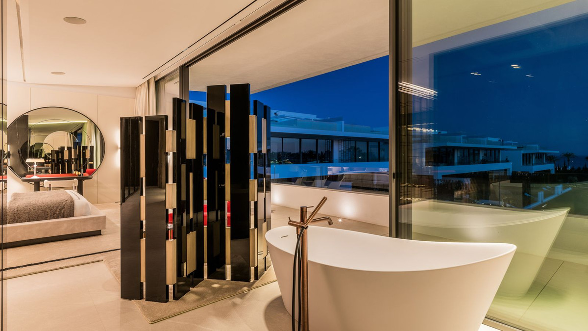 Se vende Pareada de 4 dormitorios en Costa Del Sol, Málaga, España