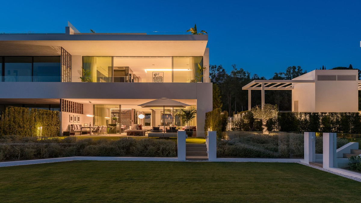Se vende Pareada de 4 dormitorios en Costa Del Sol, Málaga, España
