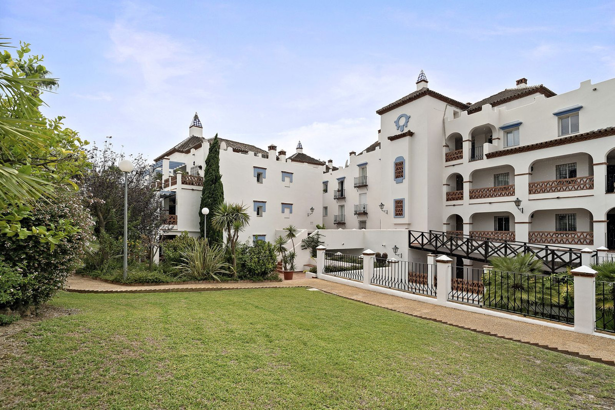 2 Bed Apartment for sale in Mijas Golf Costa Del Sol, Málaga, Spain