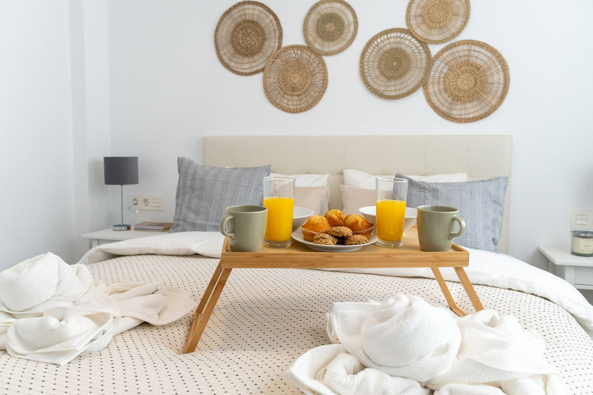 Se vende Edificio residencial de 17 dormitorios en Costa Del Sol, Málaga, España