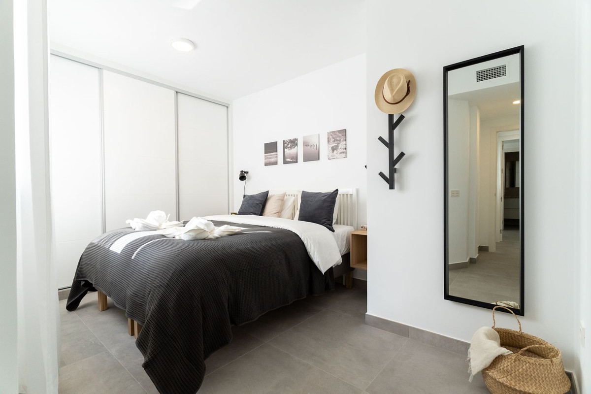 Se vende Edificio residencial de 17 dormitorios en Costa Del Sol, Málaga, España