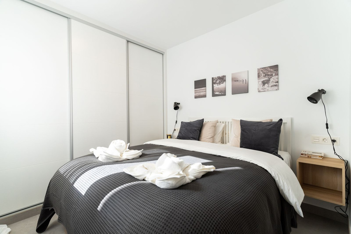 Se vende Edificio residencial de 17 dormitorios en Costa Del Sol, Málaga, España