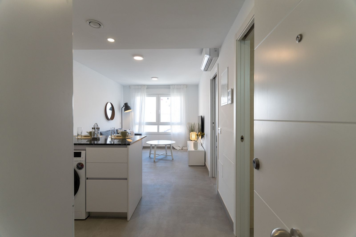 Se vende Edificio residencial de 17 dormitorios en Costa Del Sol, Málaga, España