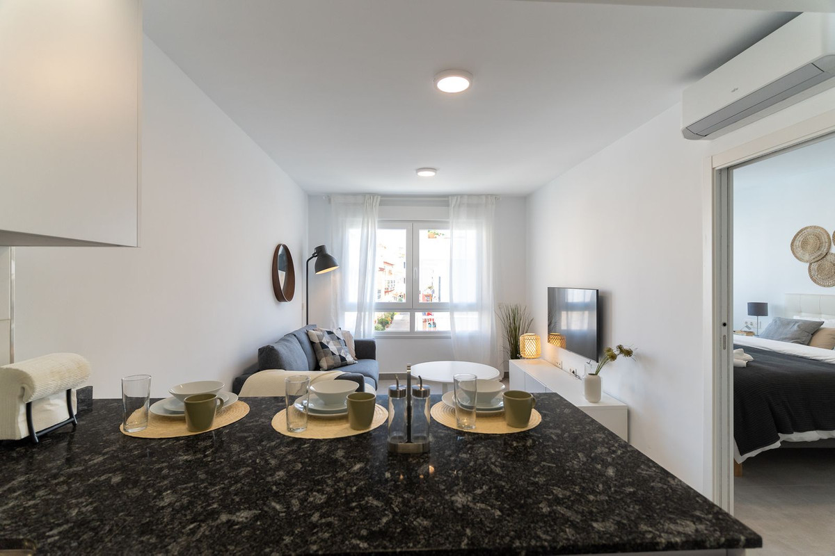 Se vende Edificio residencial de 17 dormitorios en Costa Del Sol, Málaga, España