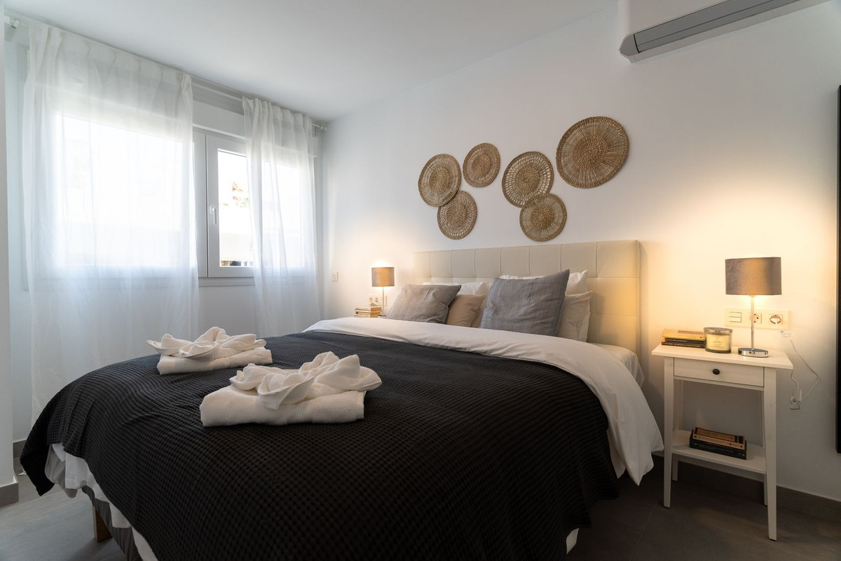 Se vende Edificio residencial de 17 dormitorios en Costa Del Sol, Málaga, España