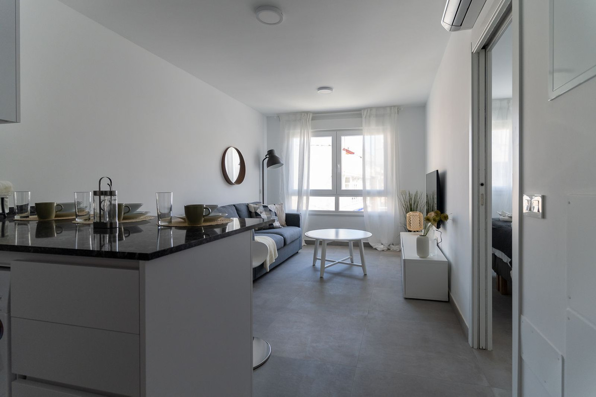 Se vende Edificio residencial de 17 dormitorios en Costa Del Sol, Málaga, España