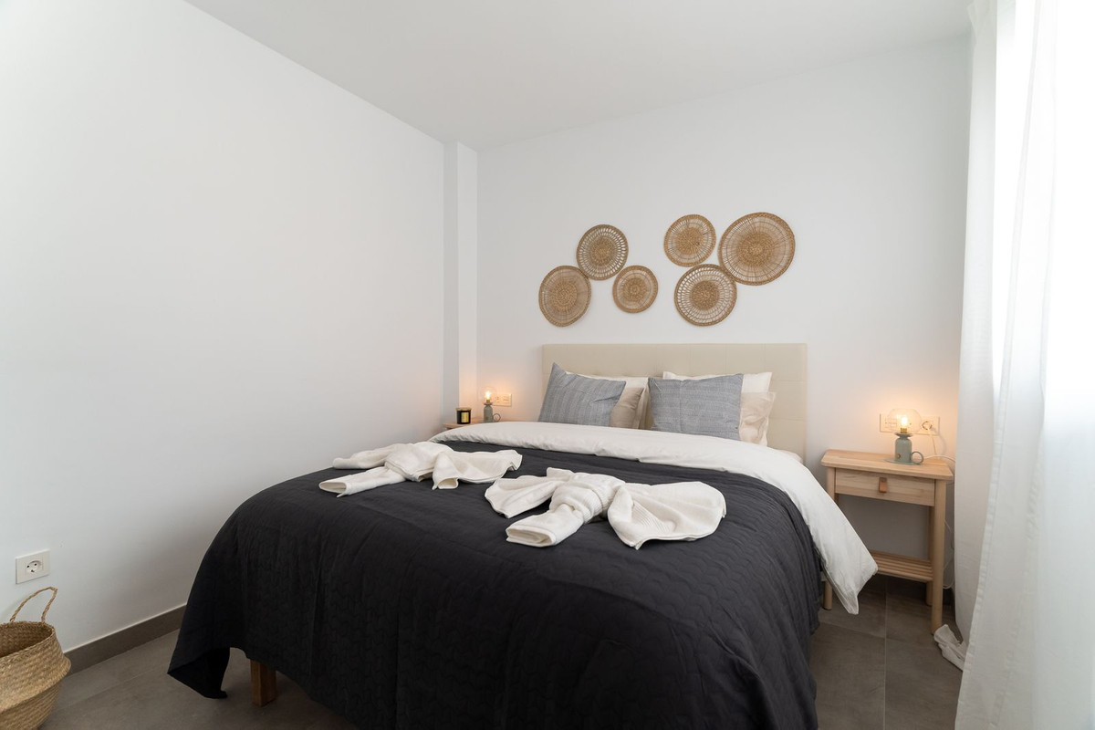 Se vende Edificio residencial de 17 dormitorios en Costa Del Sol, Málaga, España