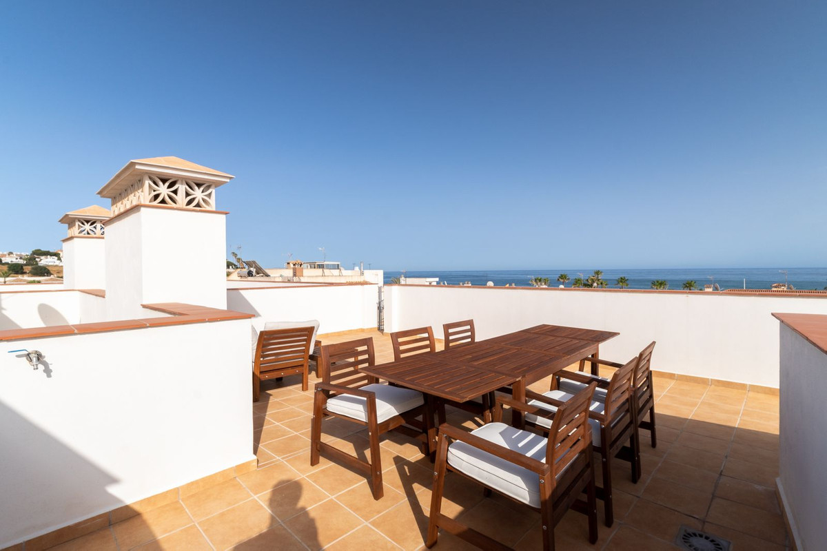 Se vende Edificio residencial de 17 dormitorios en Costa Del Sol, Málaga, España