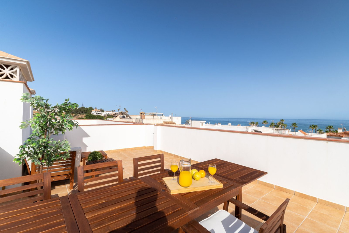 Se vende Edificio residencial de 17 dormitorios en Costa Del Sol, Málaga, España