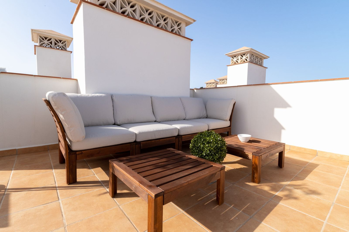 Se vende Edificio residencial de 17 dormitorios en Costa Del Sol, Málaga, España