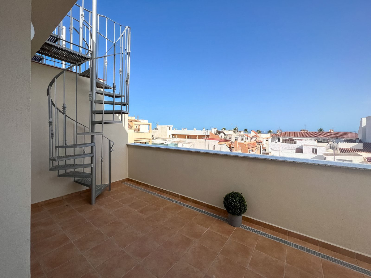 Se vende Edificio residencial de 17 dormitorios en Costa Del Sol, Málaga, España