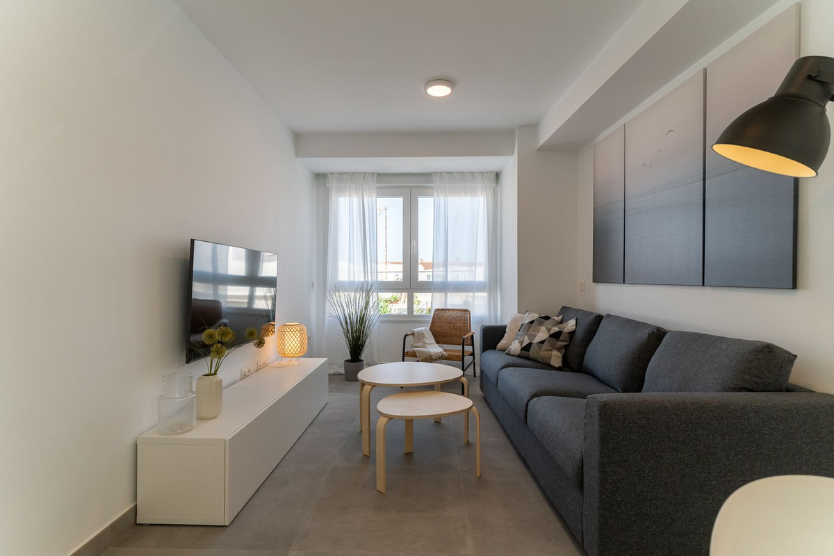 Se vende Edificio residencial de 17 dormitorios en Costa Del Sol, Málaga, España