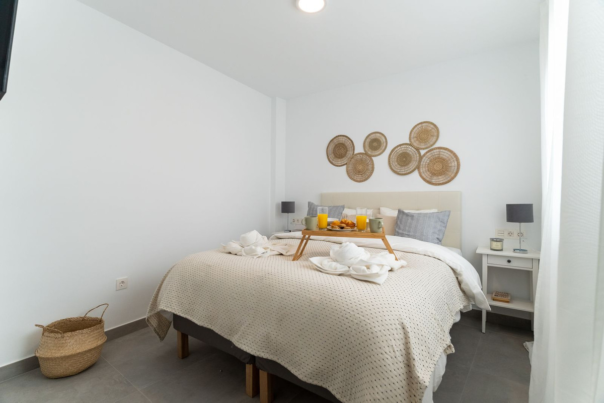 Se vende Edificio residencial de 17 dormitorios en Costa Del Sol, Málaga, España