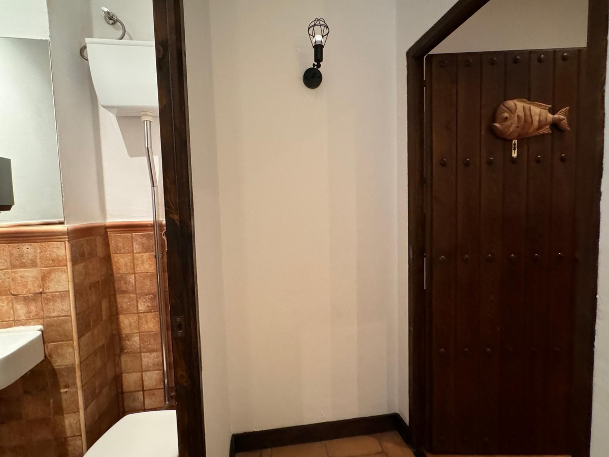 Se vende Negocio de 6 dormitorios en Costa Del Sol, Málaga, España