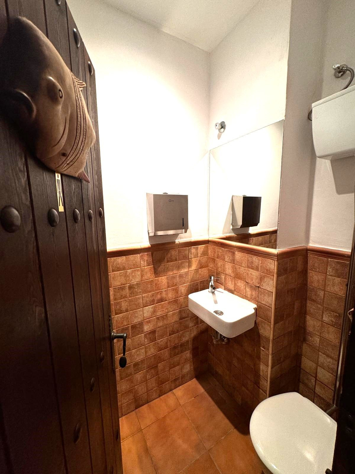 Se vende Negocio de 6 dormitorios en Costa Del Sol, Málaga, España