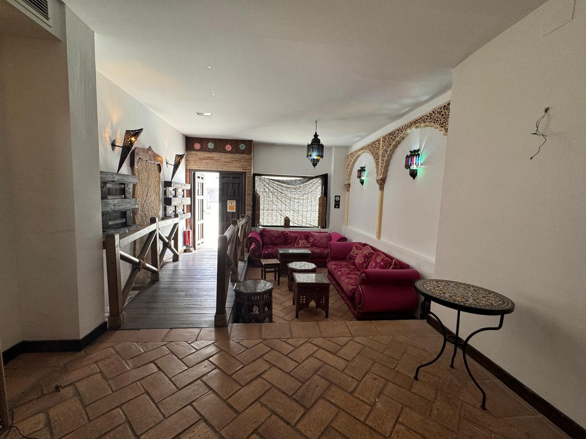 Se vende Negocio de 6 dormitorios en Costa Del Sol, Málaga, España