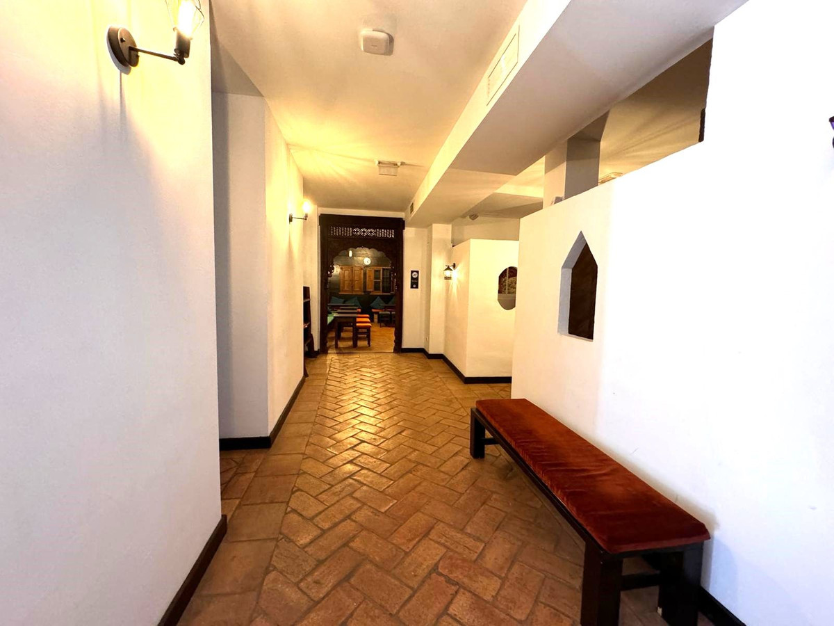 Se vende Negocio de 6 dormitorios en Costa Del Sol, Málaga, España