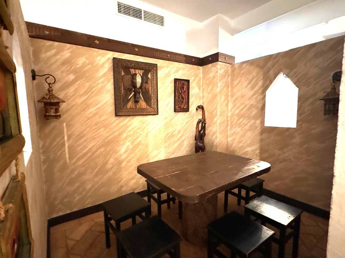 Se vende Negocio de 6 dormitorios en Costa Del Sol, Málaga, España