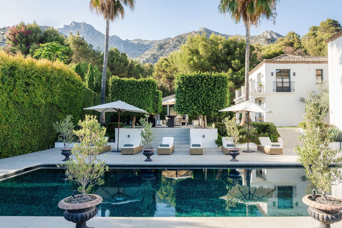 Se vende Villa - Chalet de 6 dormitorios en Costa Del Sol, Málaga, España